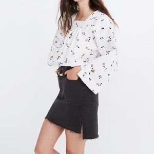 Madewell step-hem denim mini skirt (size 31)